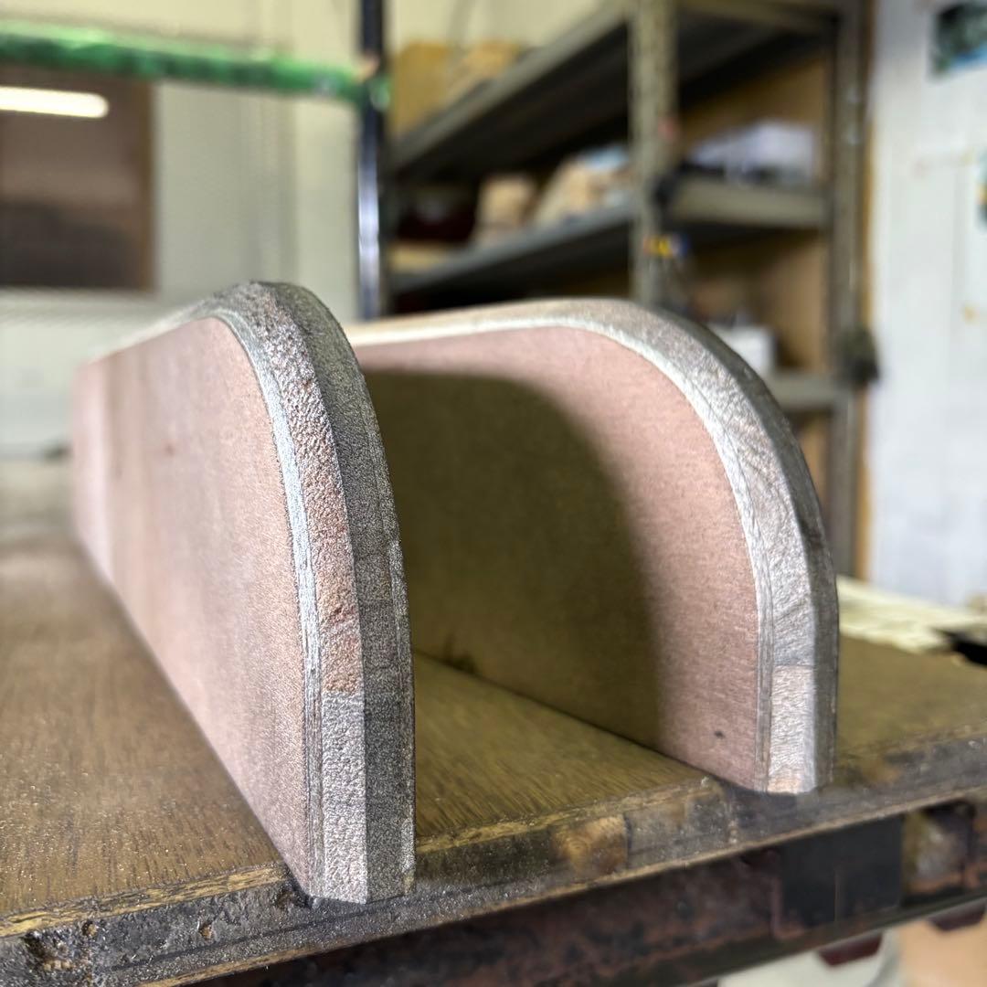 ハイエース 窓埋めパネル 開閉式 左右セット 木目 断熱シート ケージ