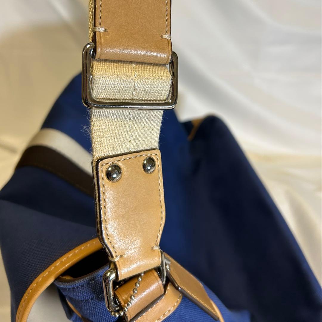【希少・美品】COACH ボヤージュキャンバスメッセンジャーバッグ ショルダー
