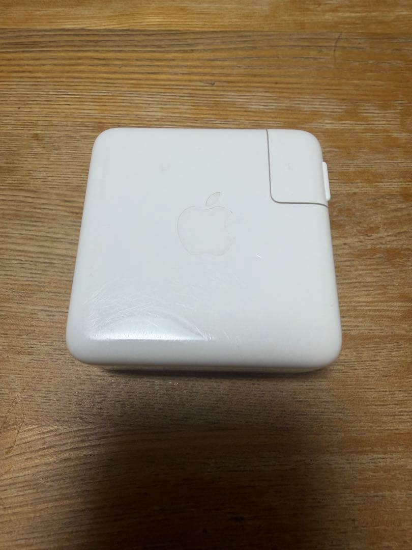 MacBook Pro 2020モデル 8GB Core i5 スペースグレー