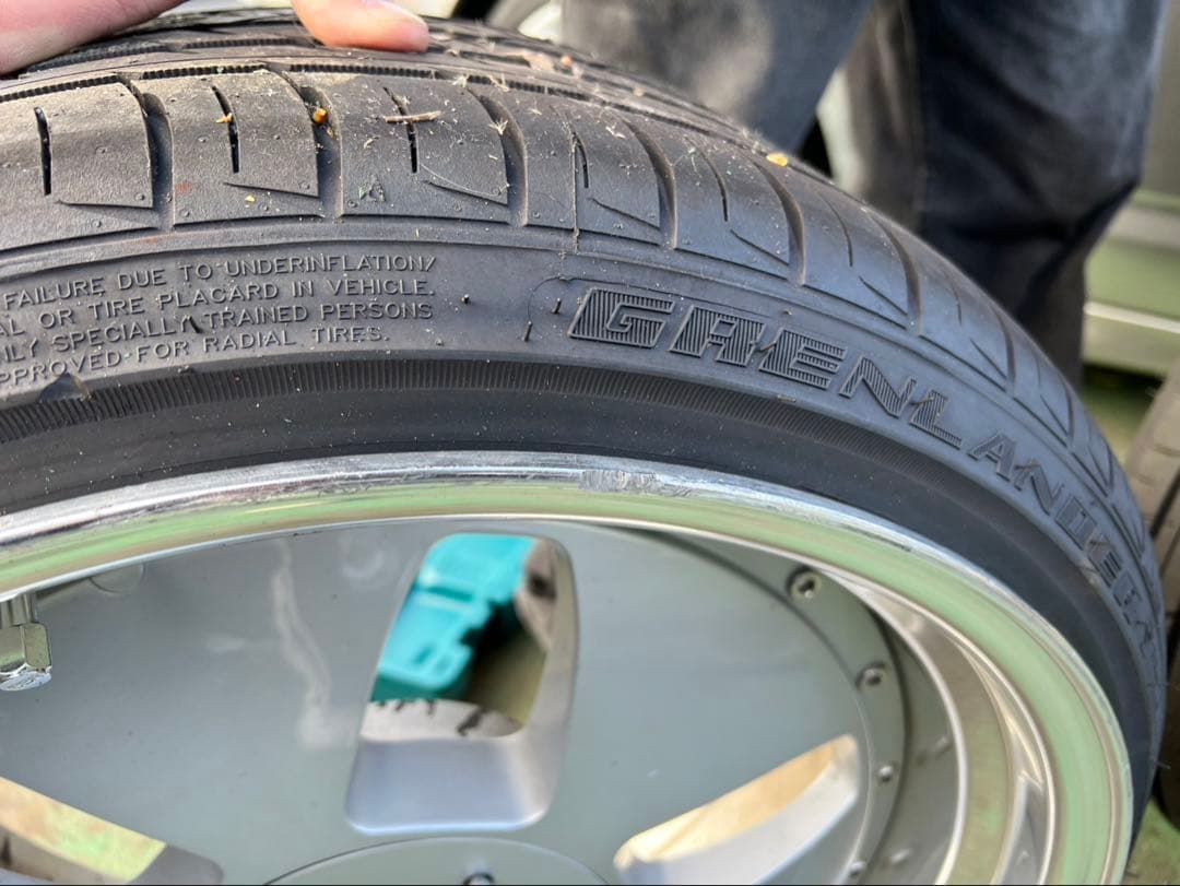 19インチ9.5j＋43 pcd114.3 SSR ヴィエナクライス 2本