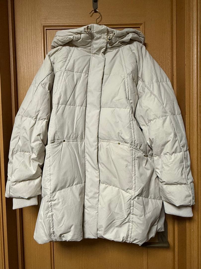 新品タグ付き　kuih クイ ストレッチフードミドルピュアダウン