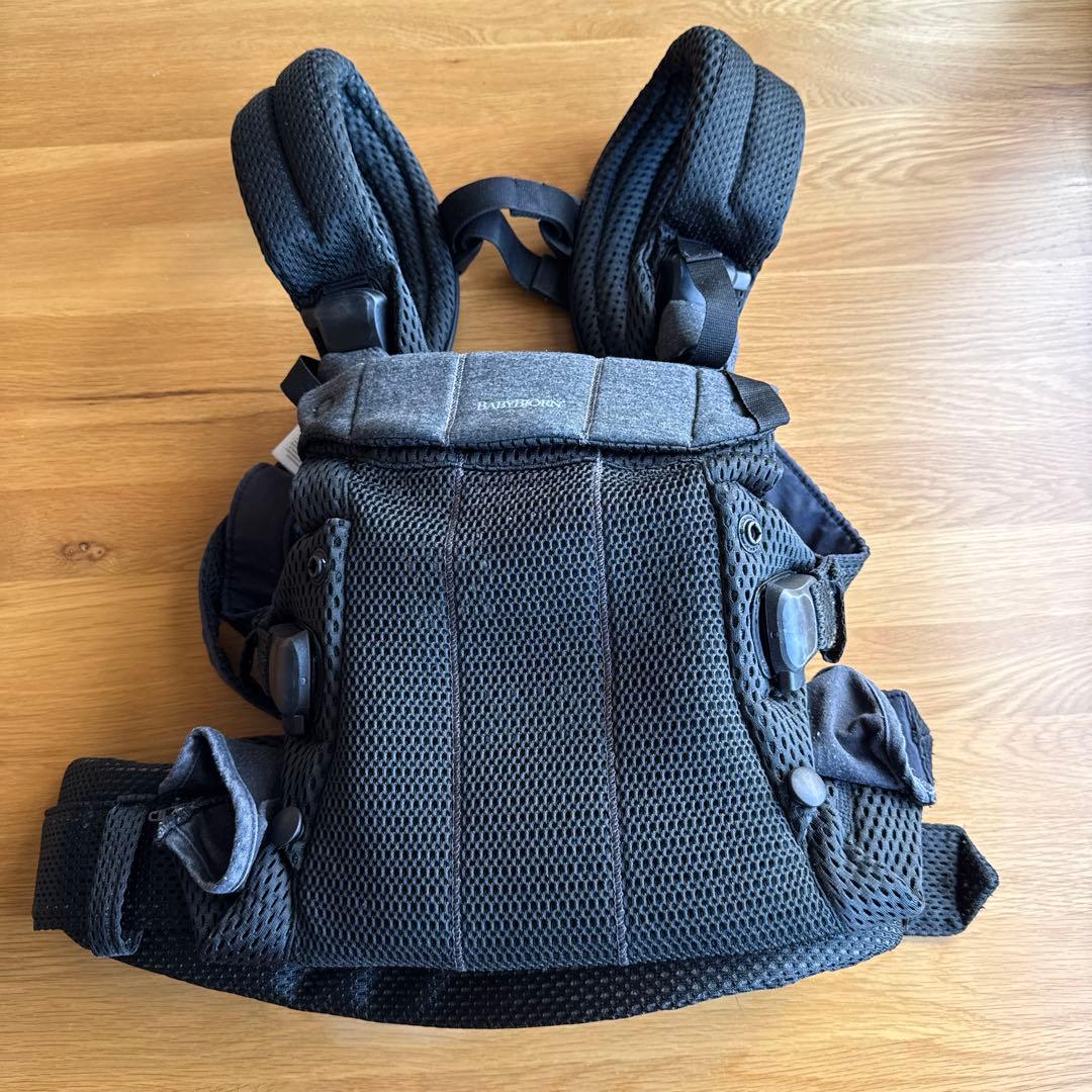 BABYBJORN ベビービョルン 抱っこ紐 ハーモニー ブラック