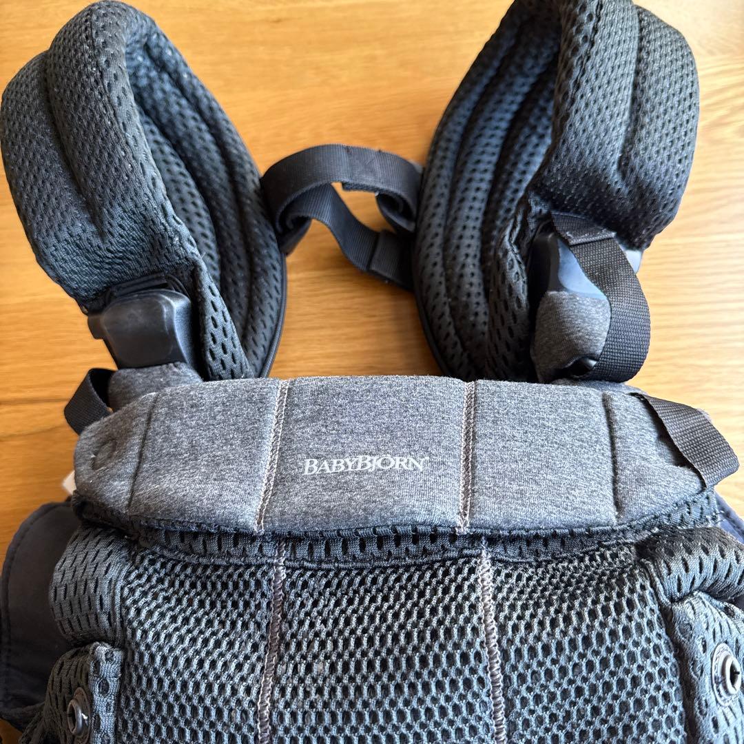 BABYBJORN ベビービョルン 抱っこ紐 ハーモニー ブラック