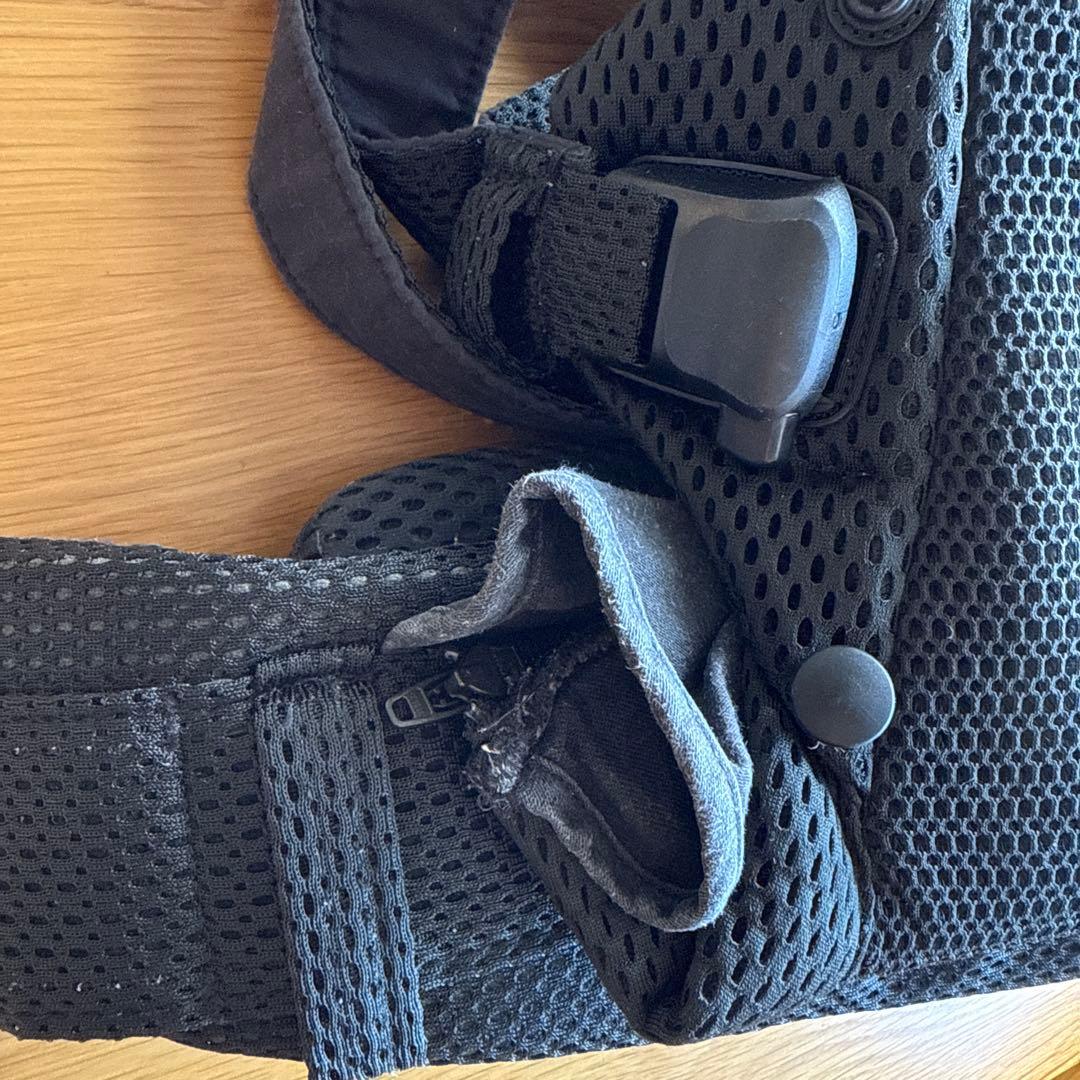 BABYBJORN ベビービョルン 抱っこ紐 ハーモニー ブラック