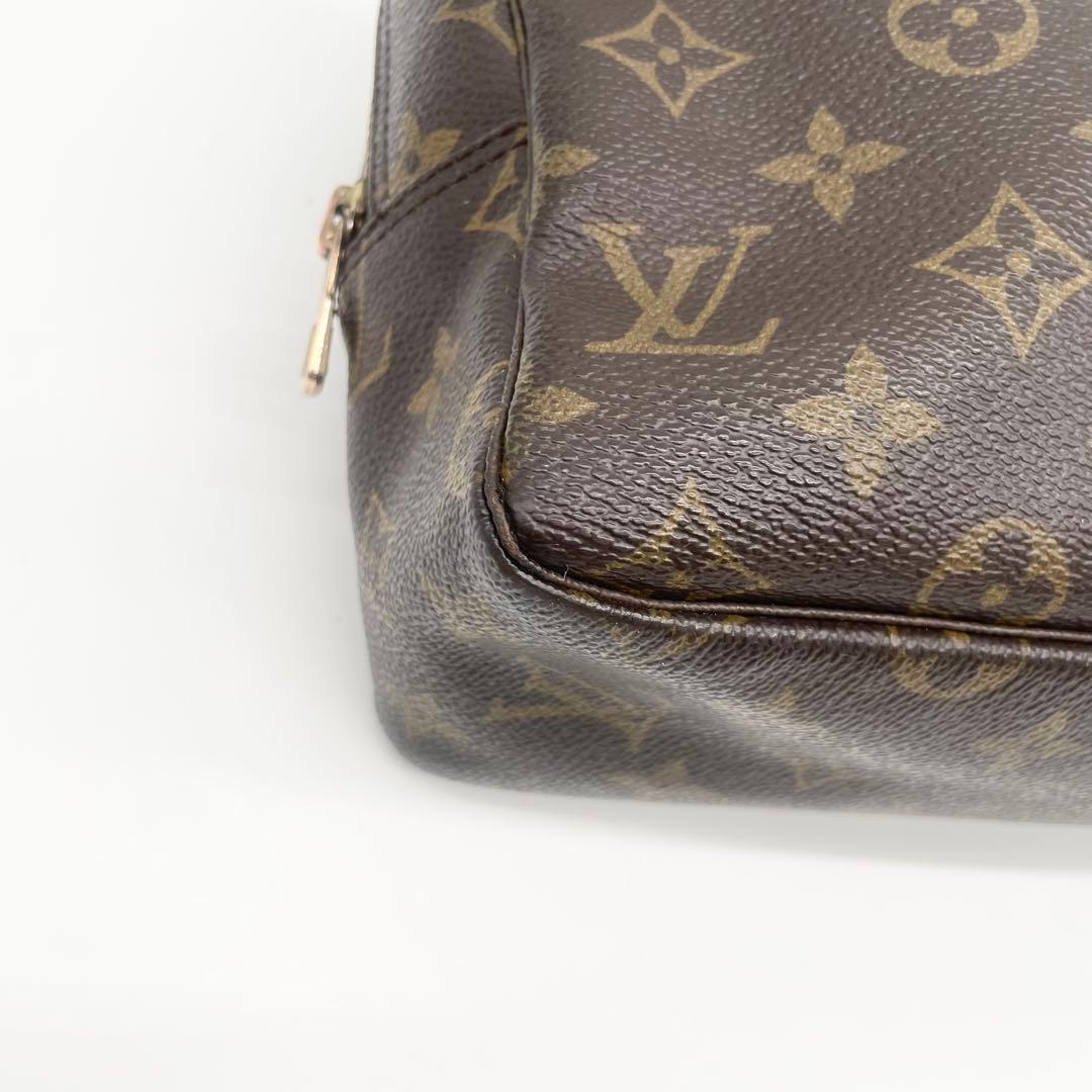 ルイヴィトン　モノグラム　トゥルーストワレット28 化粧ポーチ セカンドバッグ