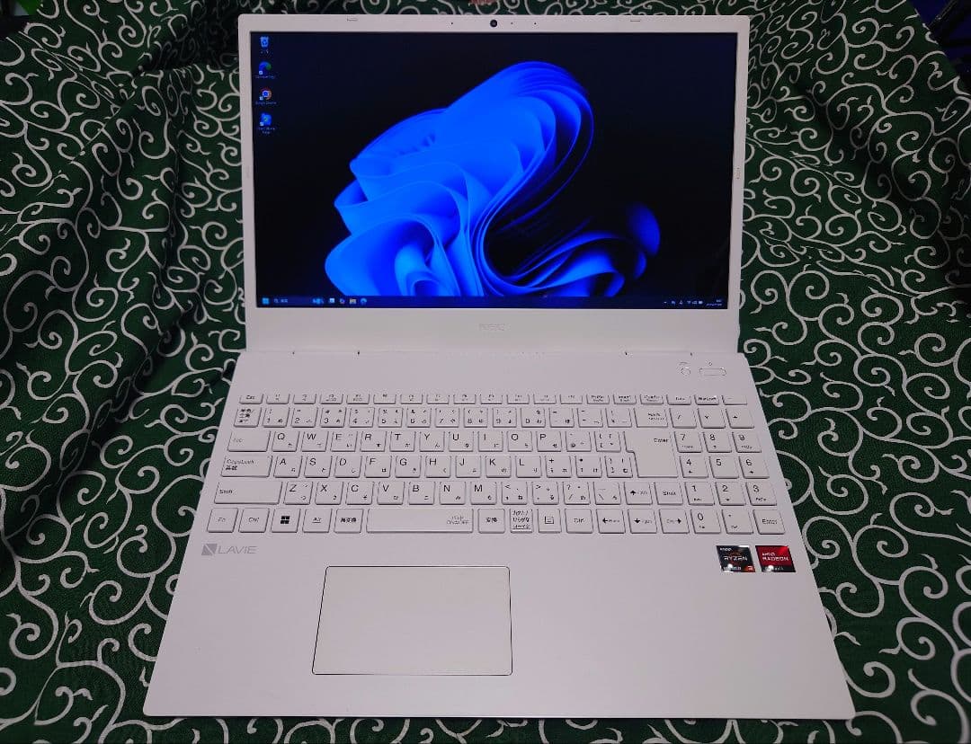 NEC LAVIE 2023年モデル 15.6インチ