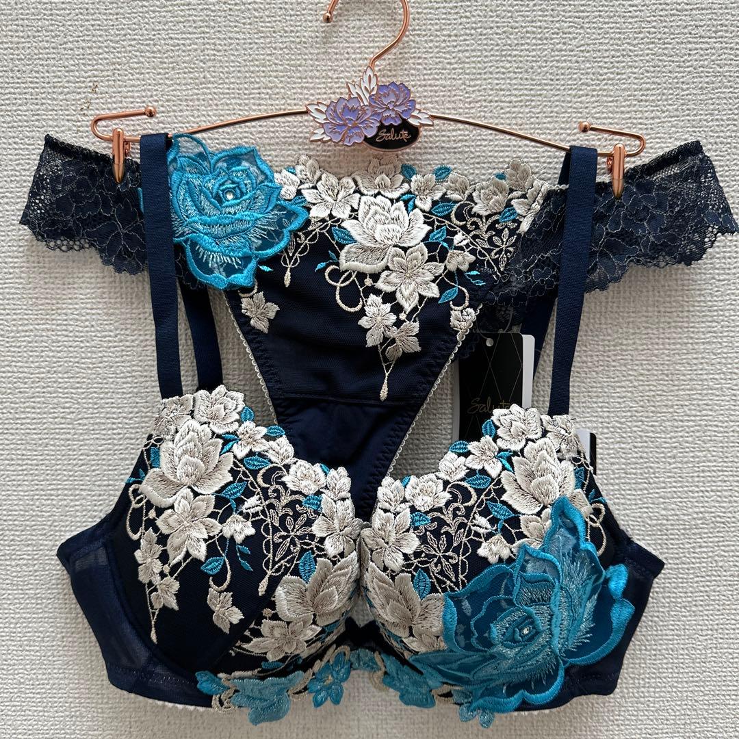サルート 16G 白雪姫☆新品☆ブラD75☆ソングL☆最新作☆ネイビー