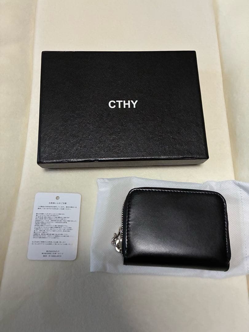 新品未使用品　LUXURY MATERIAL HERITAGE WALLET