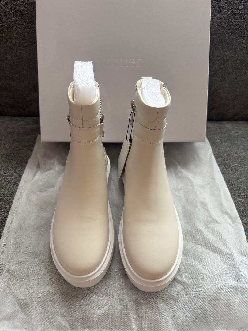 nouer ヌエール　サイドジッパーレザーブーツ