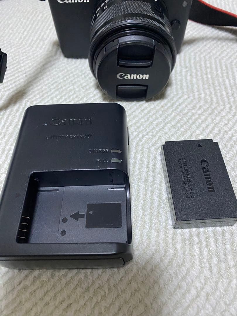 【お値下げ中★】Canon EOS M 10ミラーレス一眼 15-45mm