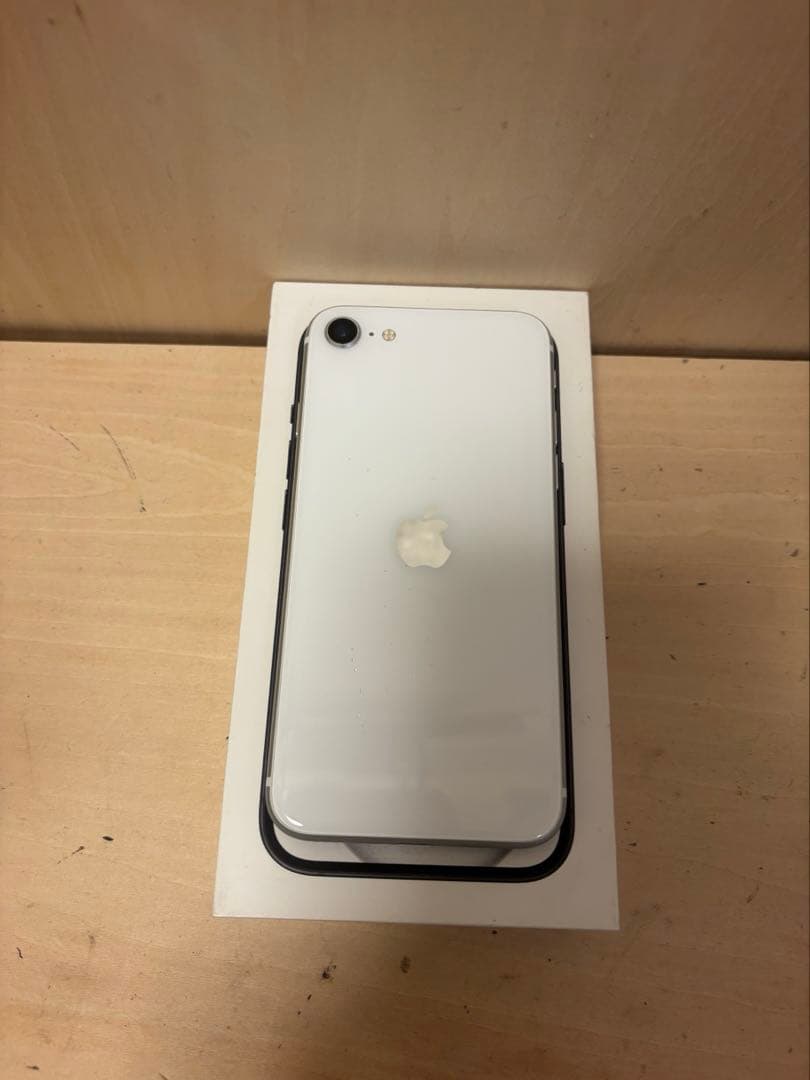 iPhone se se2 第二世代　アイフォン　ホワイト