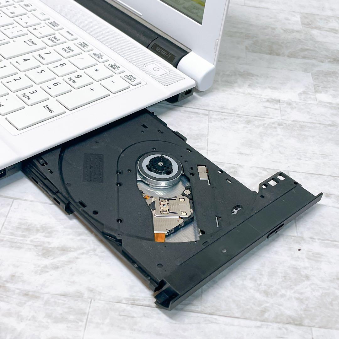 美品✨お買い得✨NEC ノートパソコン カメラ DVD windows11 白
