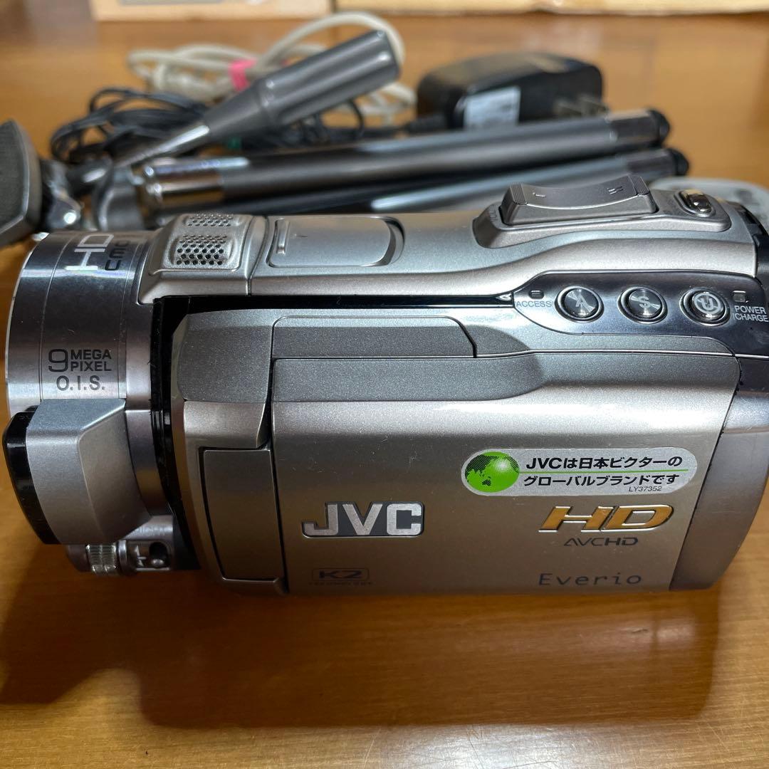 JVC ハイビジョンビデオカメラ　GZ-HM400 シルバー