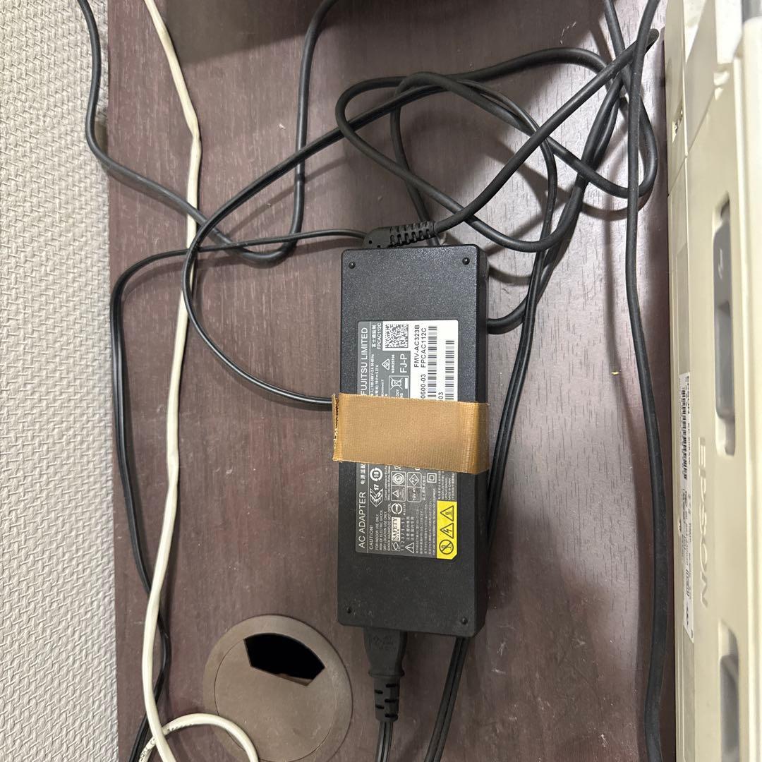 Windowsノート本体 FMVW53WW