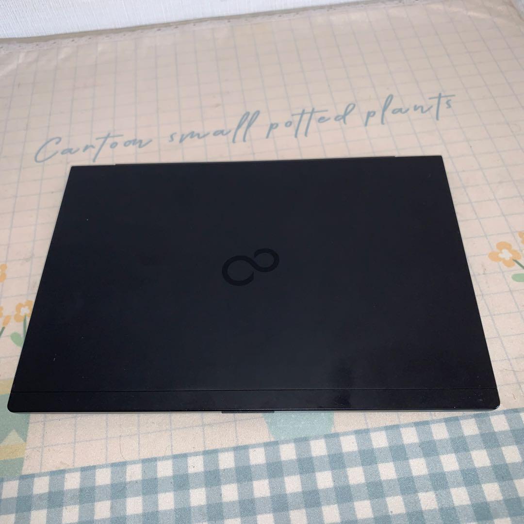 F08B【超軽量】富士通 フルHD/i5第7世代/12GB/SSD256GB v