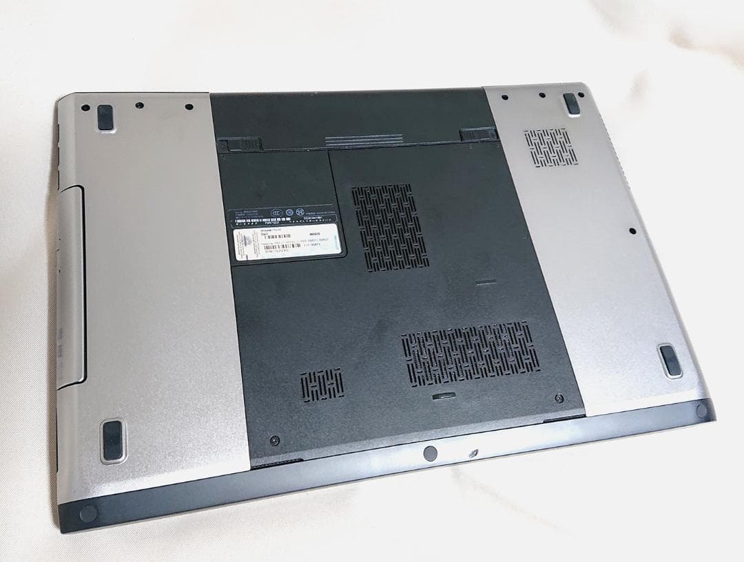 ノートPC Dell Vostro 3750／Core i7／17.3インチ