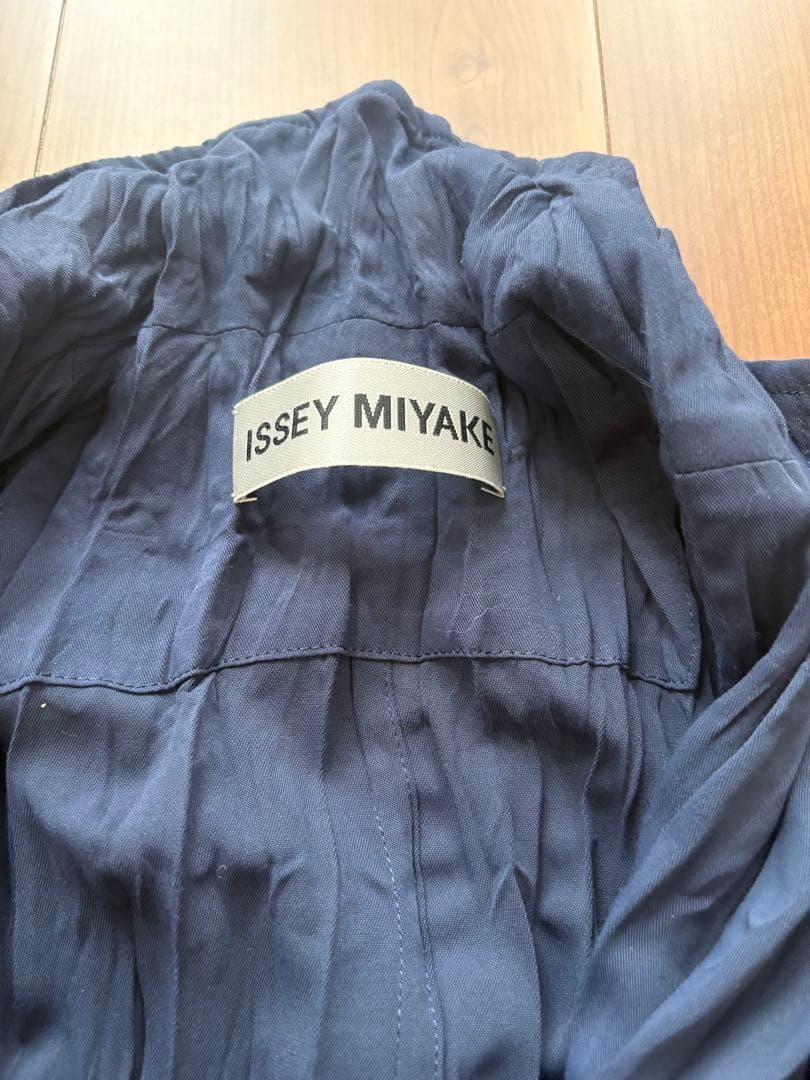 ISSEY MIYAKE 長袖シャツ ネイビー