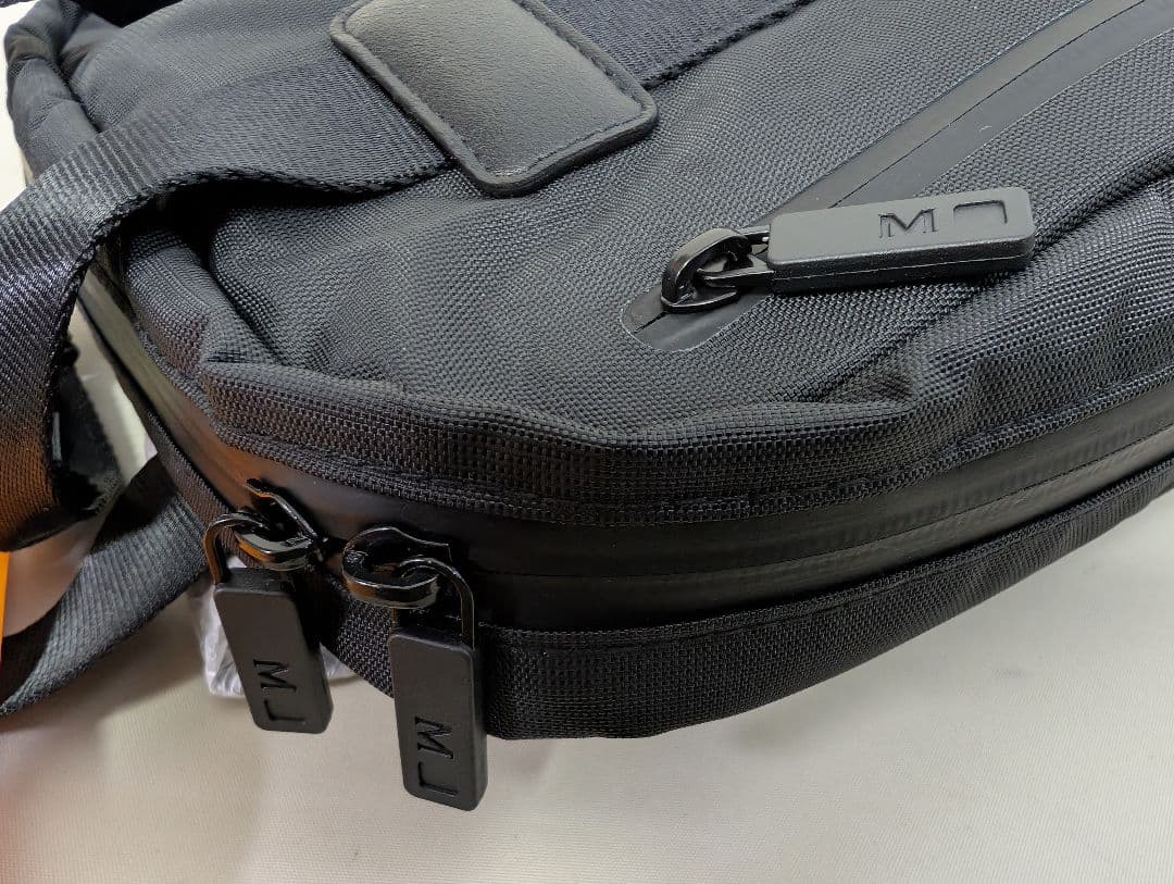 MOLESKINE ビジネスリュック 15インチPC収納