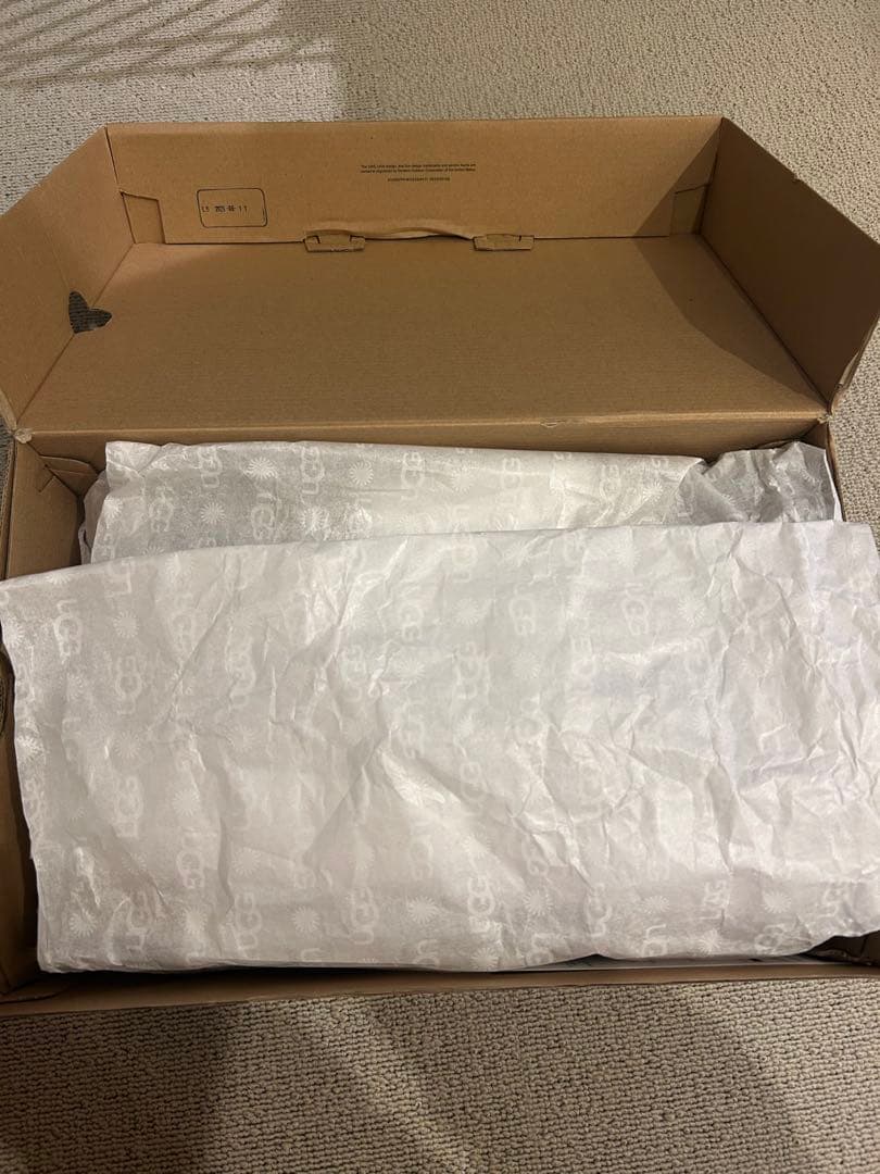 UGG W PLATFORM SLIP-ON BOW 7 サンド