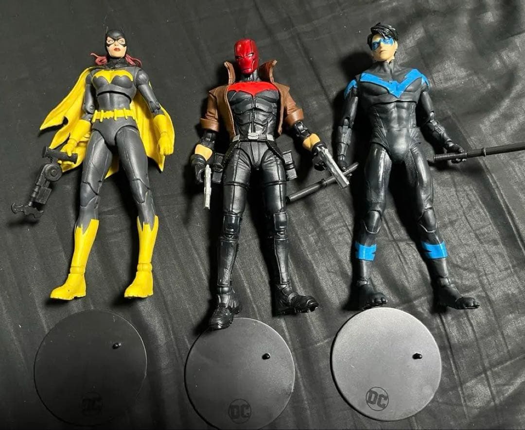 バットガール・ナイトウィング・レッドフード フィギュアセット