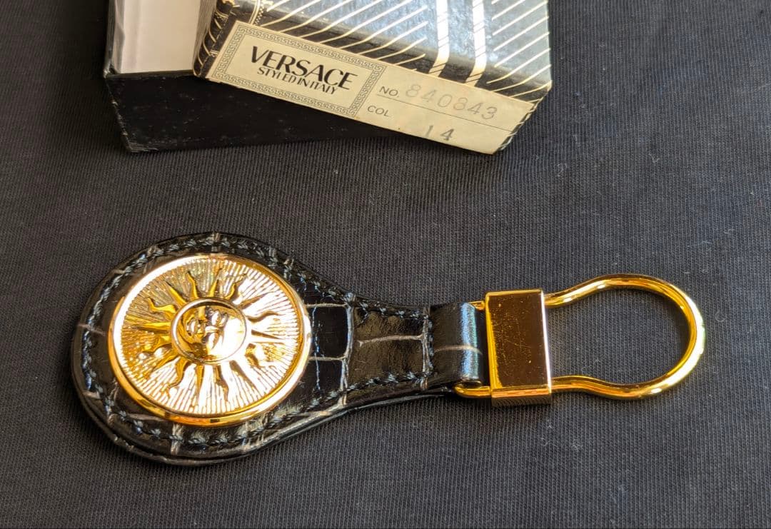 ベルサーチ✨VERSACE✨ レア!!!✳キーホルダー✳【新品・未使用品✨】