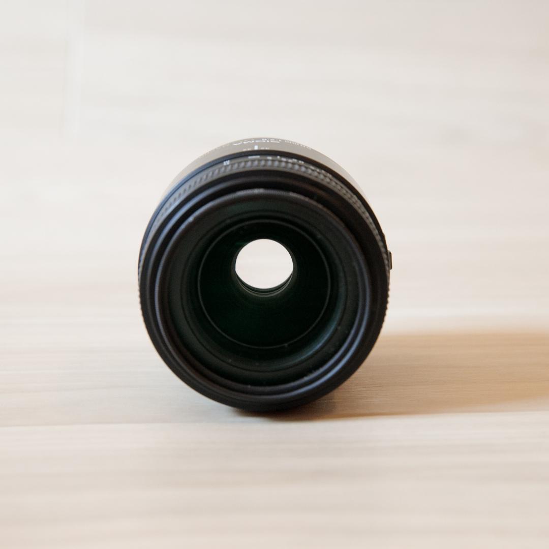 シグマ　50mm マクロ　キャノン　フルサイズOK