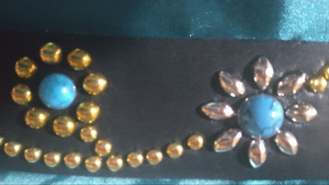 ko-dai昭南ベンズレザーツタ&フラワースタッズベルトタイプBターコイズ