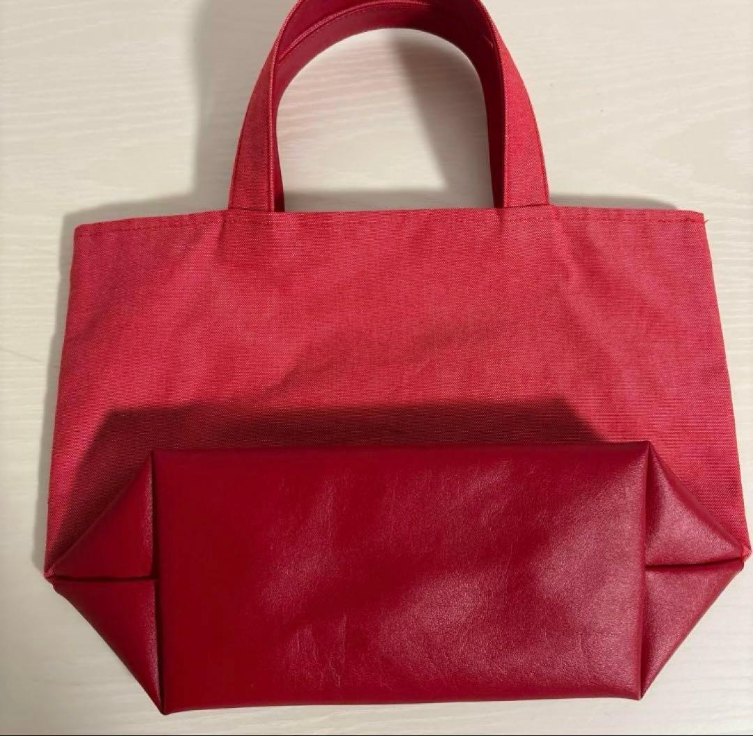 美品　ファミリア　マチ付　ミニ　デニムバッグ　手刺繍　赤　クマ　ピアノ