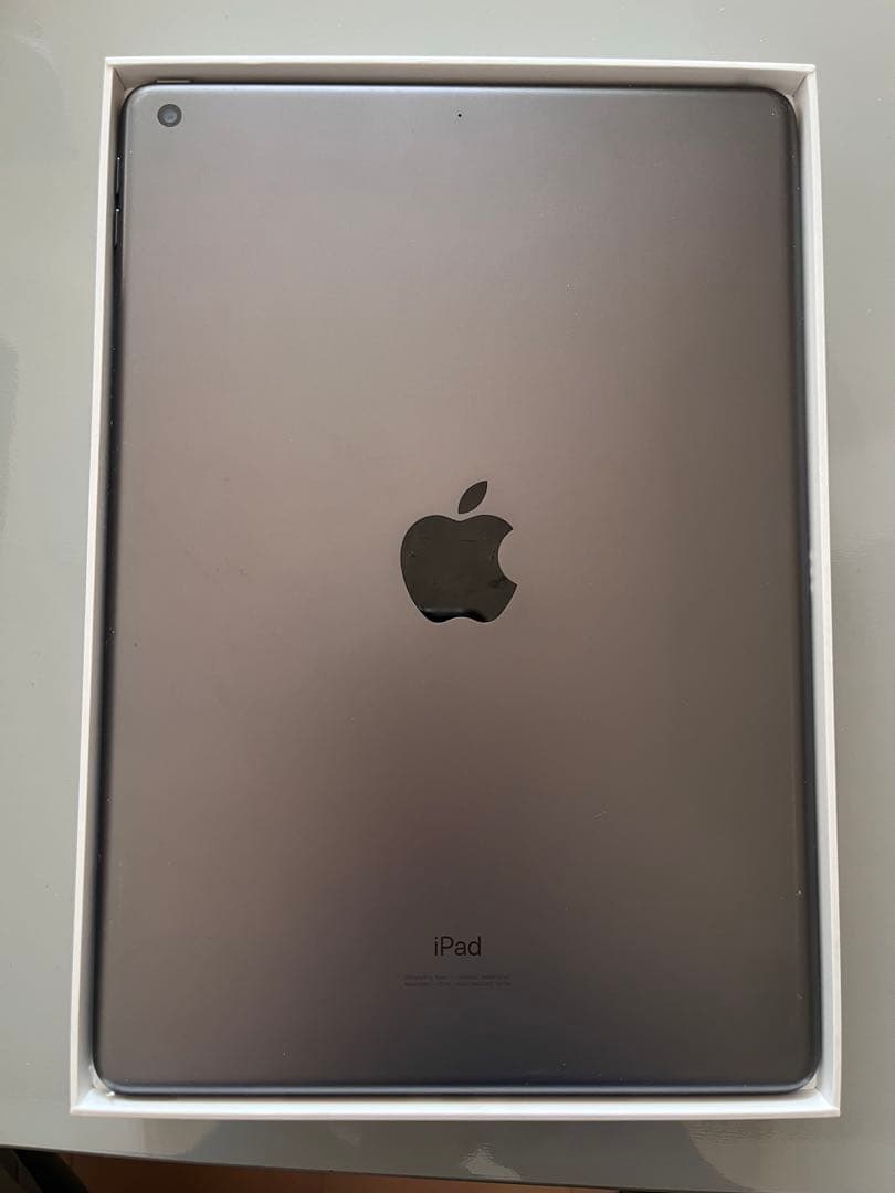 【早い者勝ち】Apple iPad 第7世代スペースグレー 本体(ケース付き)