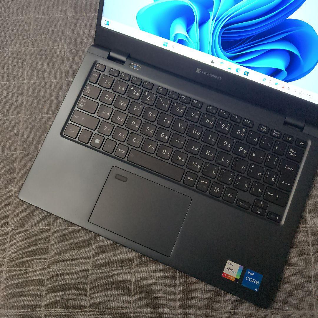 美品 Dynabook 超軽量 驚速 12世代i5 16GB 1TB 81