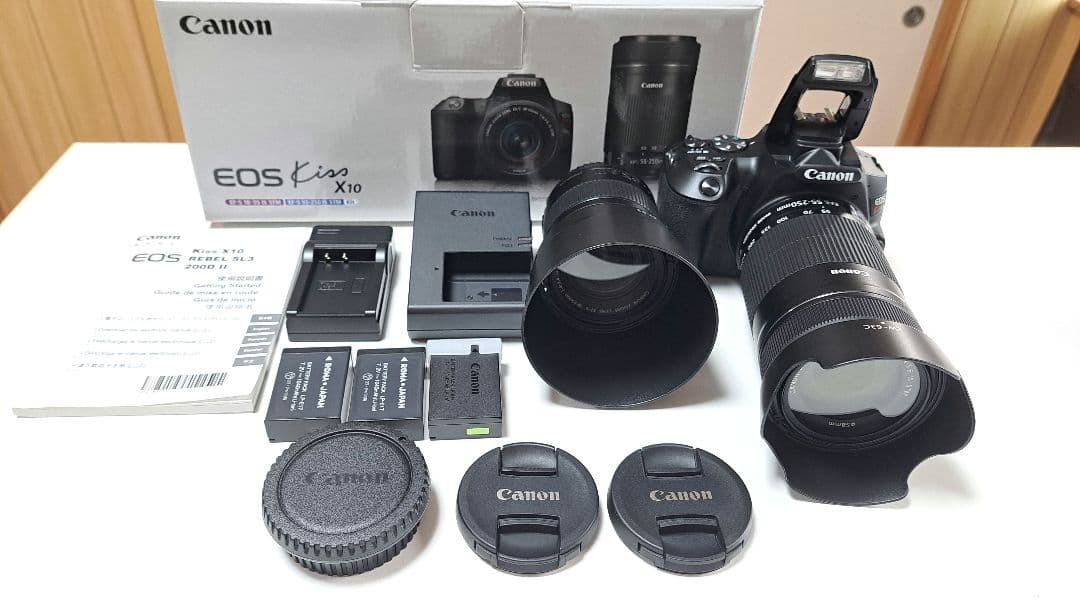 美品Canon デジタル一眼レフカメラ EOS Kiss X10 ダブルズーム