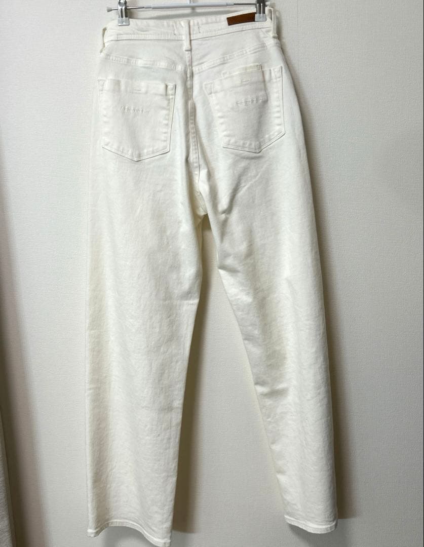 未使用　ホワイト　レア　ヤヌーク　LEA 57131238