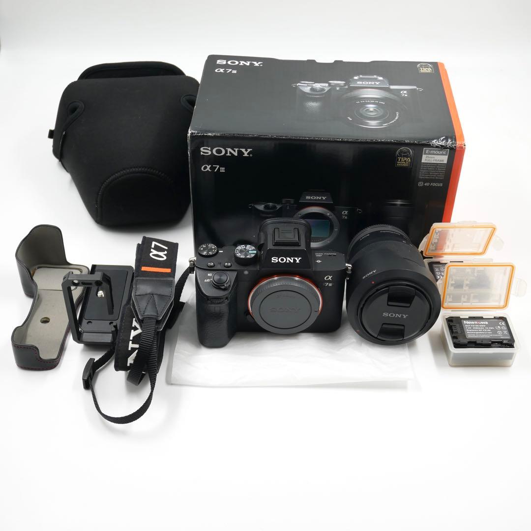 【おまけ付き】SONY α7 III レンズキット+アクセサリー