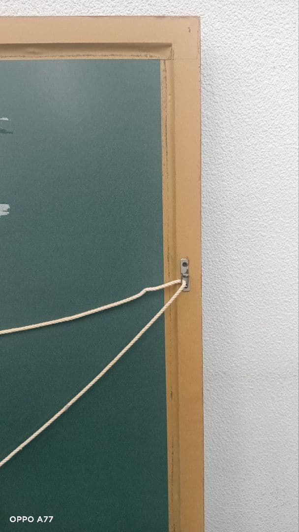 花を持つワンピースの少女　いわさきちひろ　リトグラフ作品