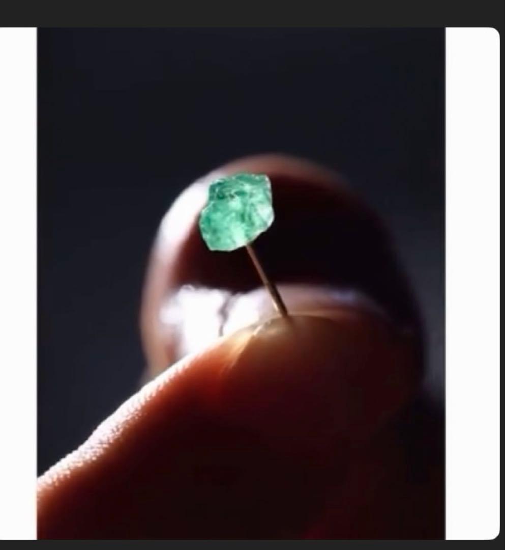 bororo ボロロ 原石 シングル ピアス エメラルド K18 44,000