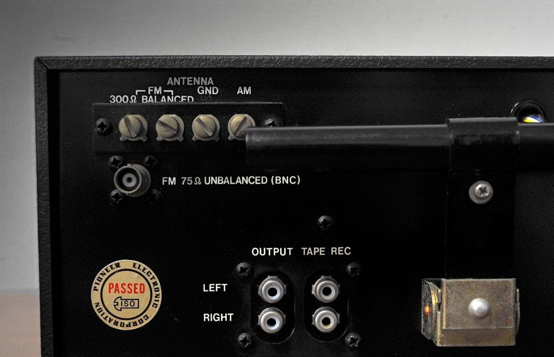 ★PIONEER ビンテージ チューナー TX-90 の持つことの魅力　３♪