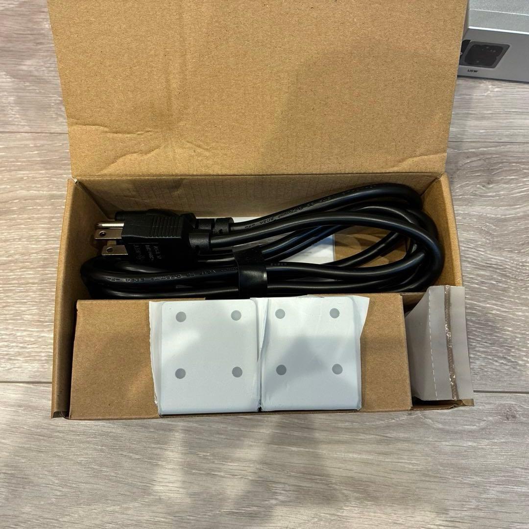 UniFi USW Aggregation 8ポート 10G SFP+ スイッチ