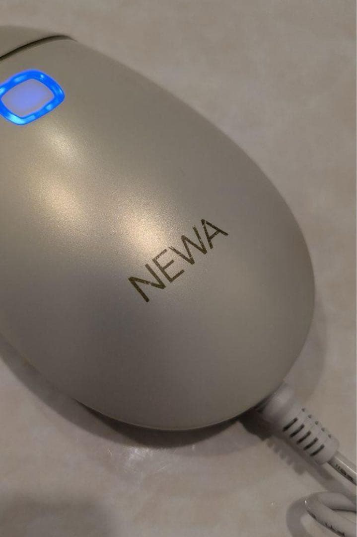 NEWAリフト 美顔器 シャンパンゴールド