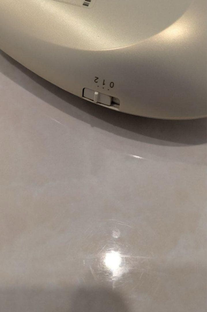 NEWAリフト 美顔器 シャンパンゴールド