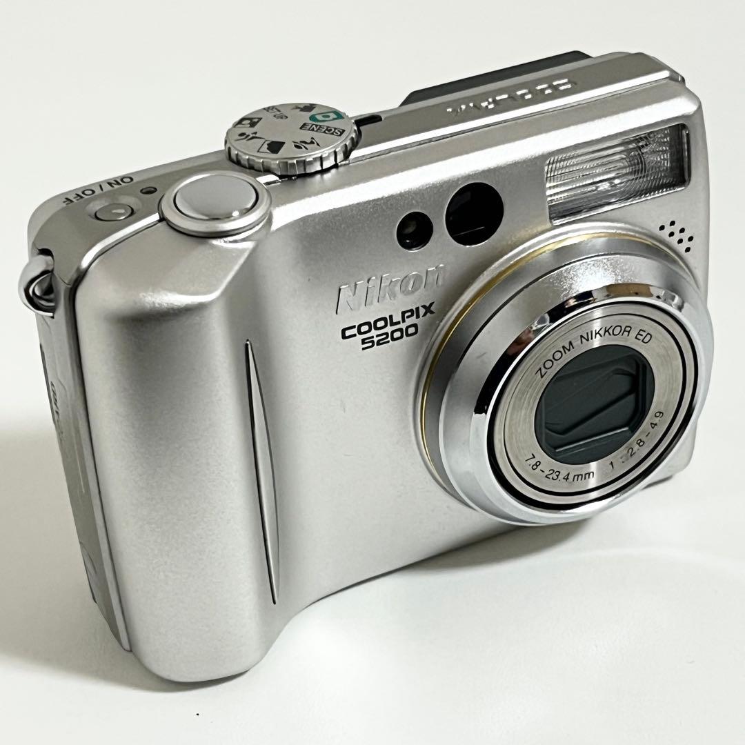 デジタルカメラ Nikon coolpix 5200