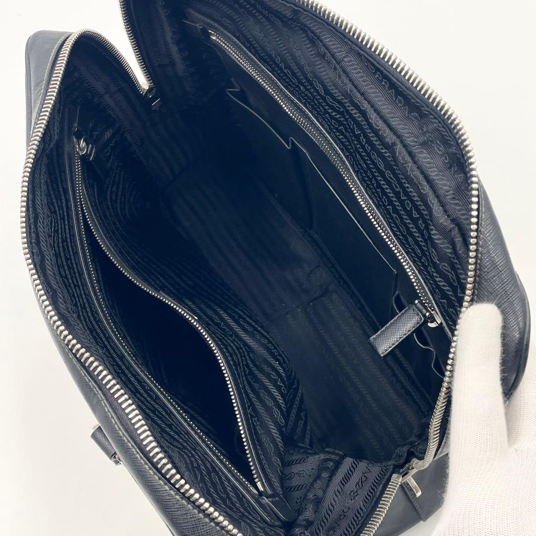 PRADA プラダ サフィアーノレザー ブリーフケース トライアングル A4可