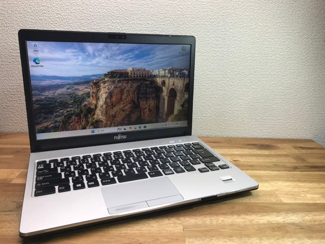【良品】富士通 LIFEBOOK S936/M　メモリ8GB　動画編集にも◎