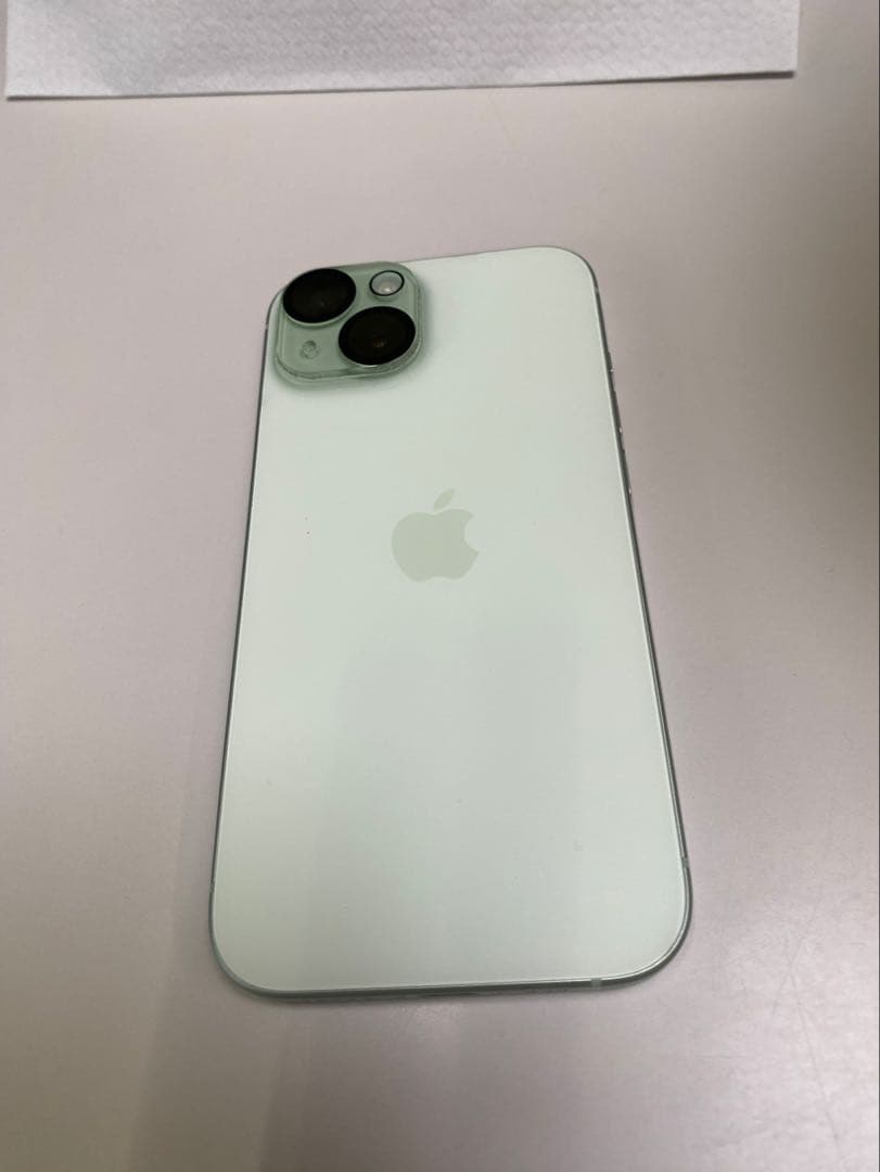 Apple iPhone 15 グリーン本体