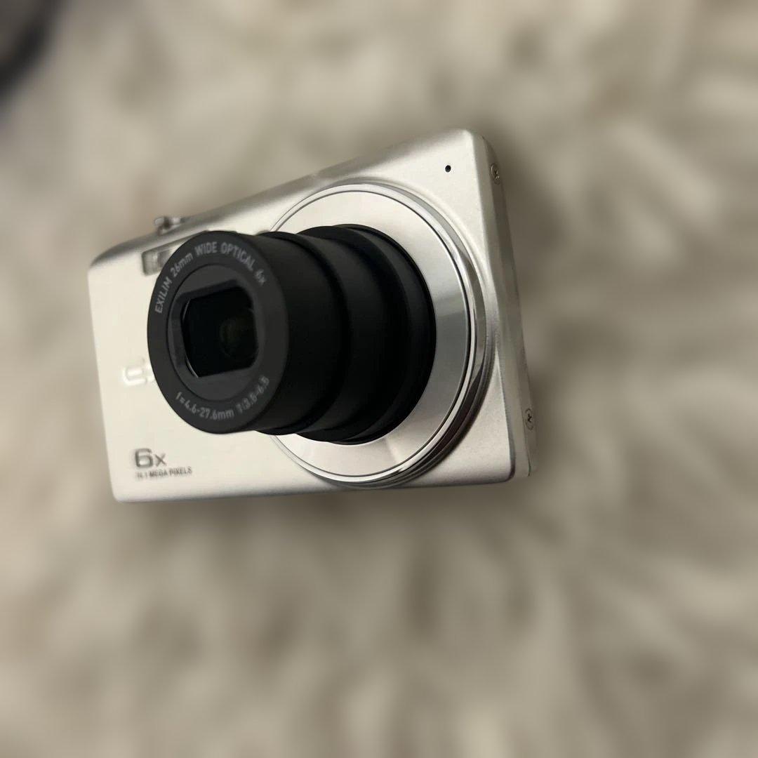 【未使用級】CASIO カシオ EXILIM EX-ZS28 付属品完備