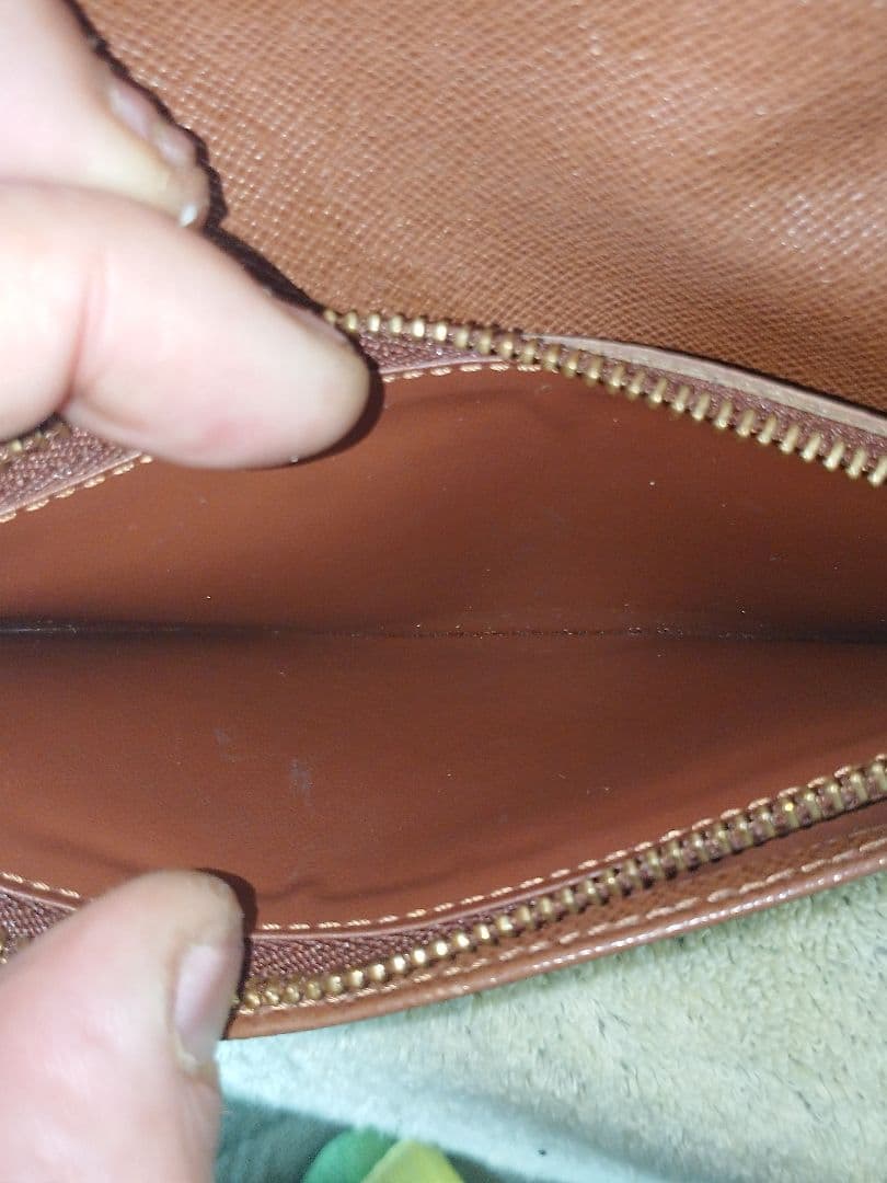 【良品】ルイヴィトン　モノグラムポルトフォイユブラザ 　長財布 　二つ折り