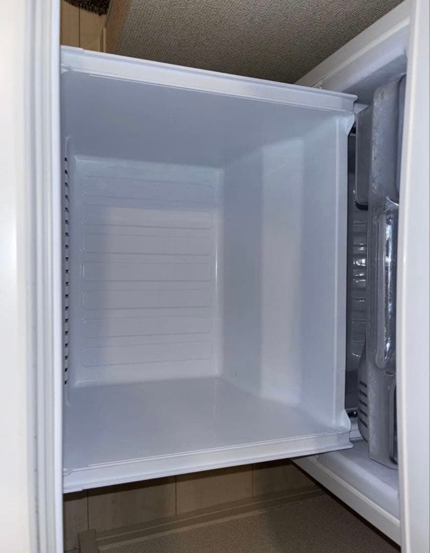 三菱ノンフロン冷凍冷蔵庫 MR-P15G-W1 白 146L 2022年製