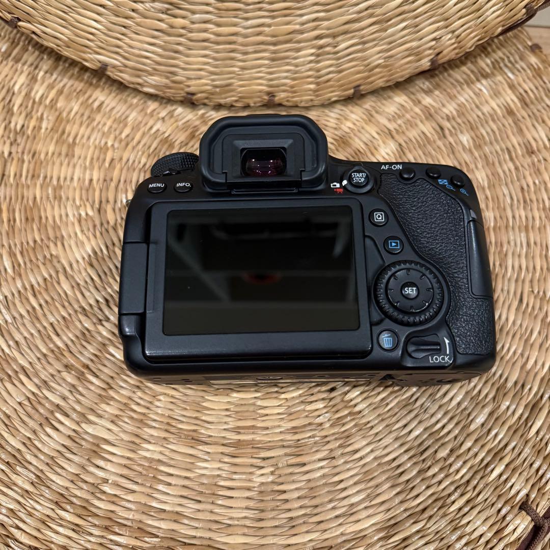 デジタルカメラ Canon 80D