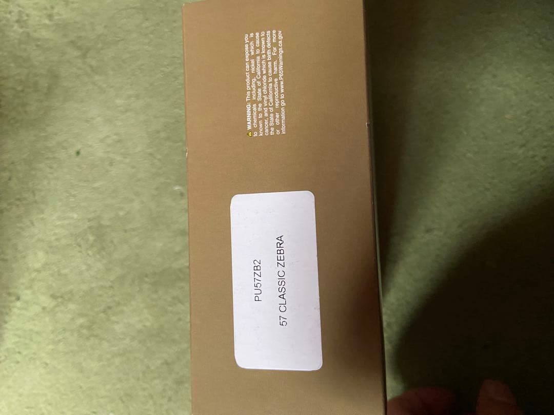 ル*ン様 PUフロントはギブソン製！チブソンLesPaul Standardペグ