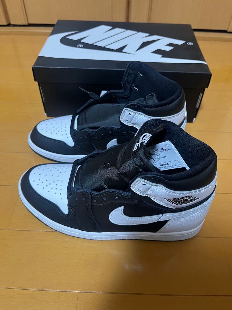 ナイキ　エアジョーダン1 レトロハイ　OG リバースパンダ