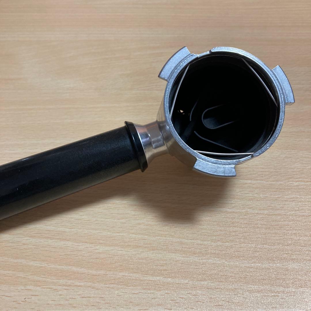 DeLonghi デディカ　エスプレッソ・カプチーノメーカー　EC680